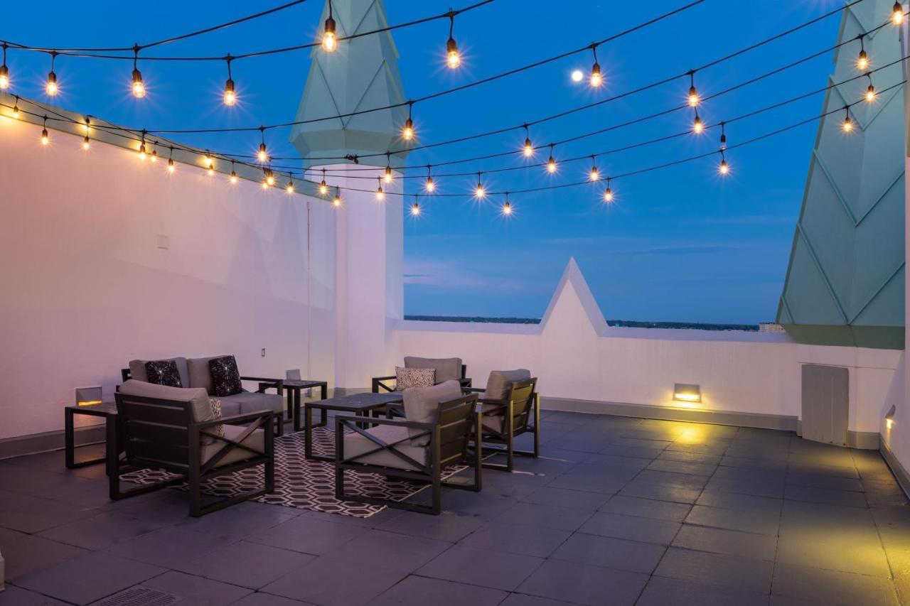 คาสเซิล โฮเต็ล ออโตกราฟ คอลเลคชั่น Hotel Williamsburg ภายนอก รูปภาพ