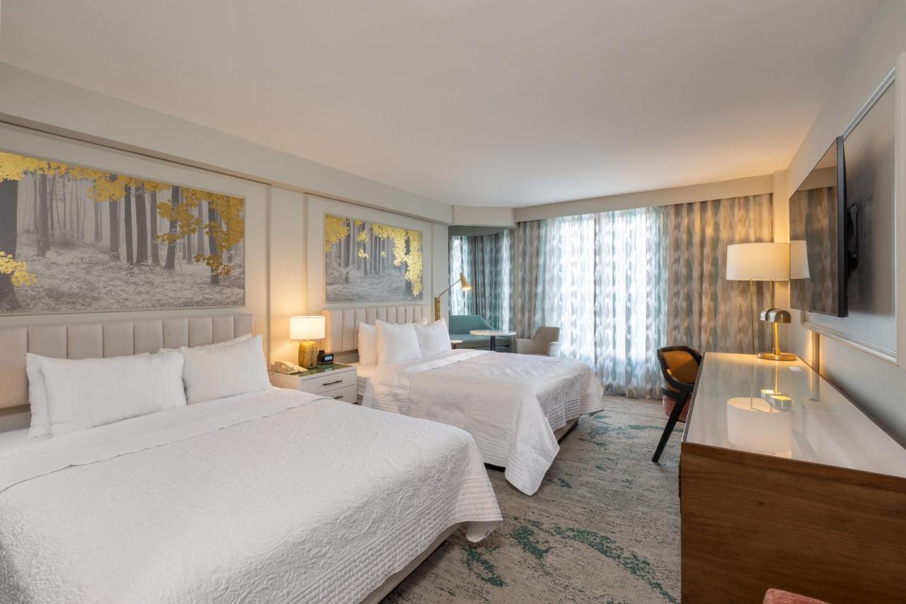 คาสเซิล โฮเต็ล ออโตกราฟ คอลเลคชั่น Hotel Williamsburg ภายนอก รูปภาพ