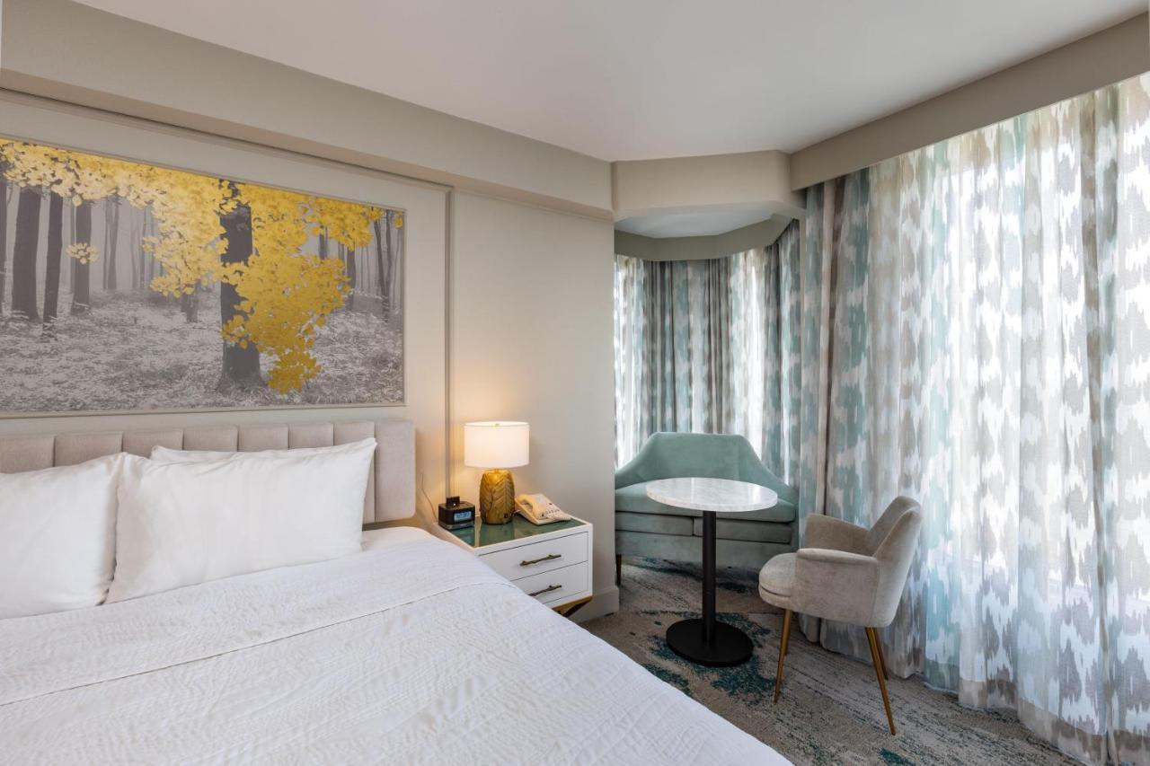 คาสเซิล โฮเต็ล ออโตกราฟ คอลเลคชั่น Hotel Williamsburg ภายนอก รูปภาพ