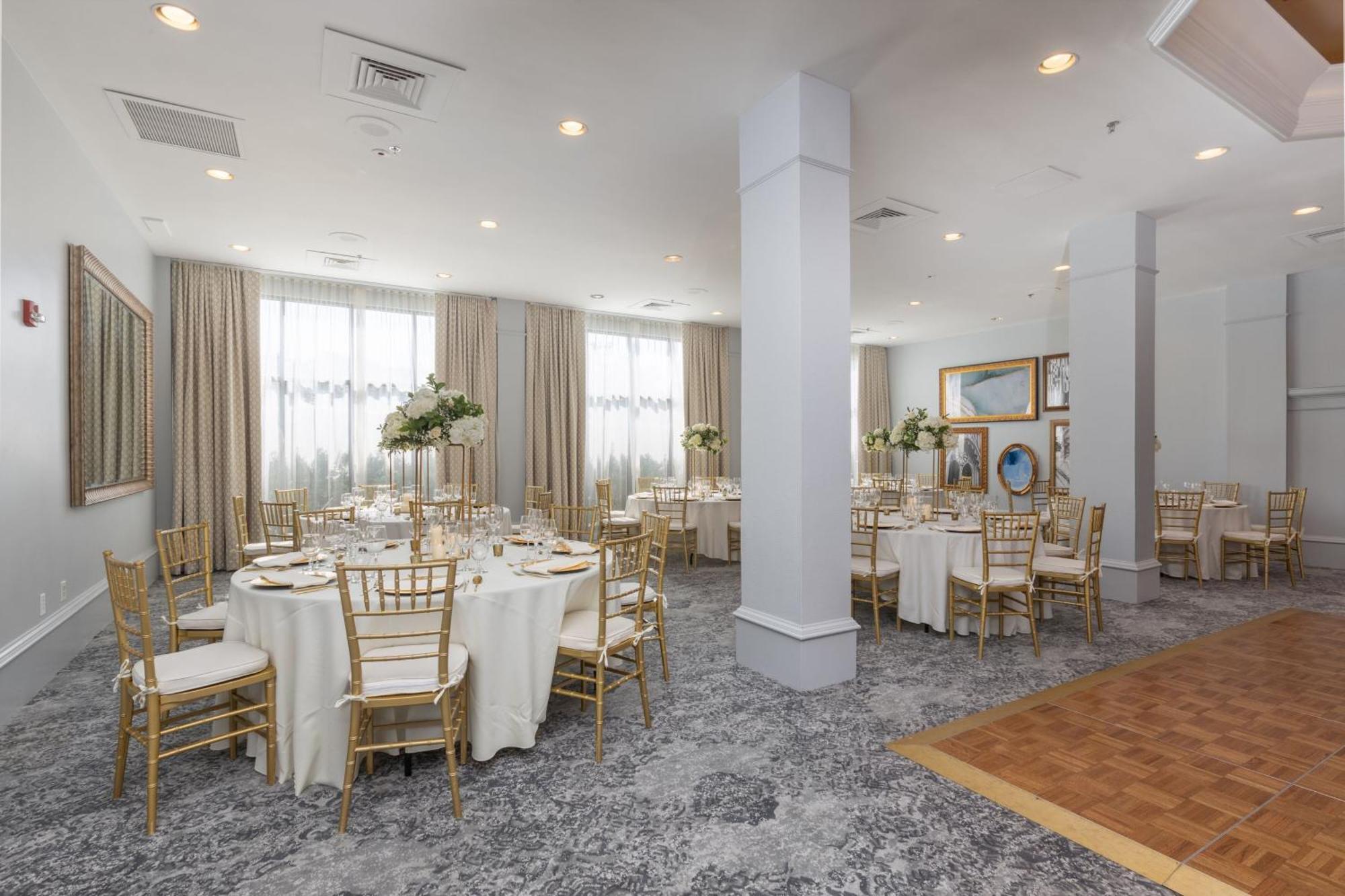 คาสเซิล โฮเต็ล ออโตกราฟ คอลเลคชั่น Hotel Williamsburg ภายนอก รูปภาพ