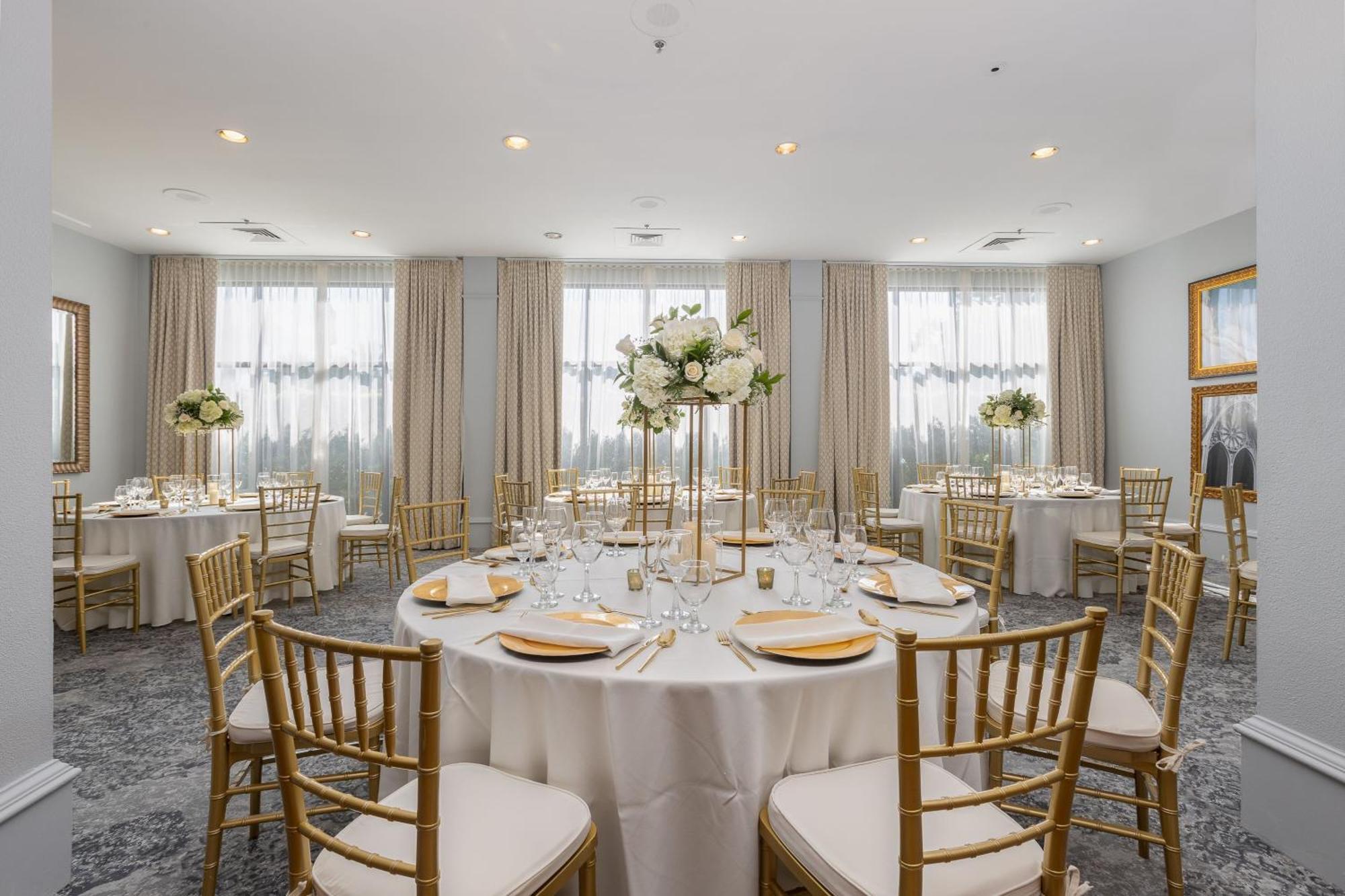 คาสเซิล โฮเต็ล ออโตกราฟ คอลเลคชั่น Hotel Williamsburg ภายนอก รูปภาพ