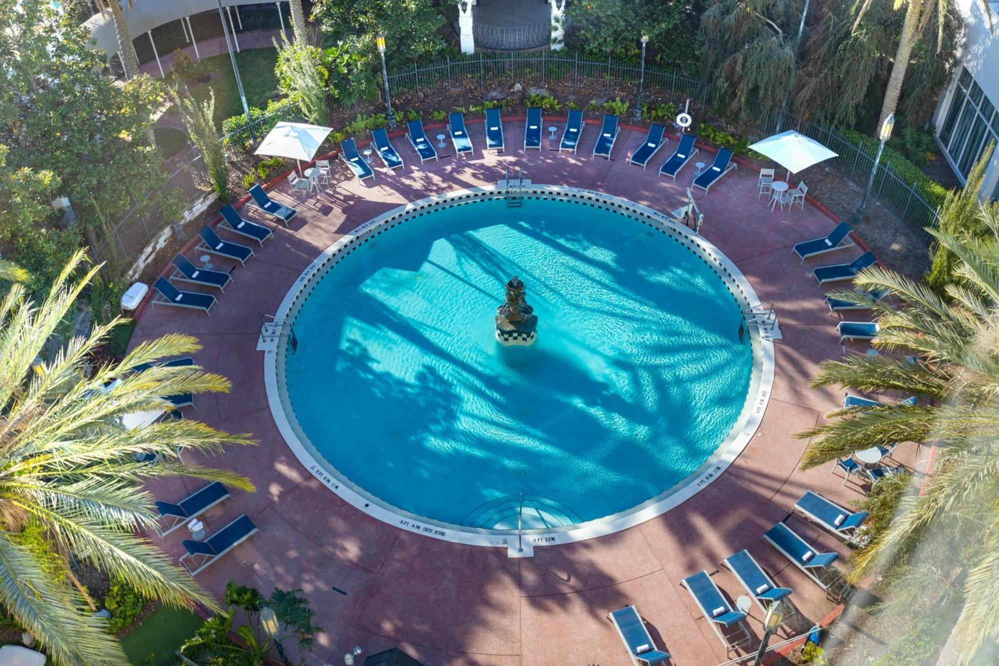 คาสเซิล โฮเต็ล ออโตกราฟ คอลเลคชั่น Hotel Williamsburg ภายนอก รูปภาพ